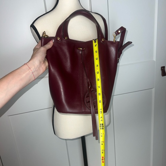 Tory Burch Miller Bucket Bag Deep Burgundy Rare Color Shoulder Bag Purse - Picture 9 of 17